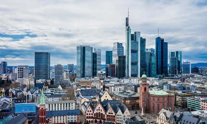 Frankfurt entdecken: Ein umfassender Reiseführer mit praktischen Tipps für Ihren Aufenthalt